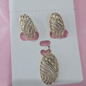 Elegant Gold and Silver Jewelry Set